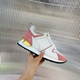 LV Серия кроссовок Run Away Кроссовки Run Away представляют собо