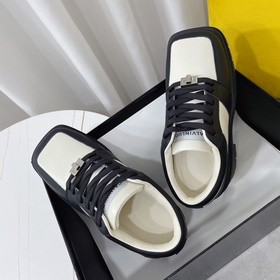 CALVINLUO I CUBE SNEAKER – модный бренд; квадратные кроссовки; сп