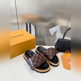 Покупка Louis Vuitton* 23ss тапочки-багет. Еще один хит, последни