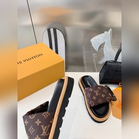 Покупка Louis Vuitton* 23ss тапочки-багет. Еще один хит, последни