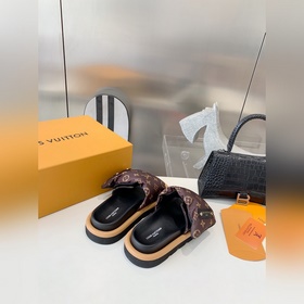Покупка Louis Vuitton* 23ss тапочки-багет. Еще один хит, последни
