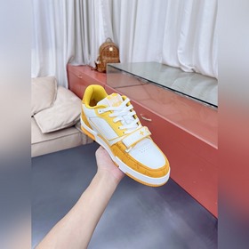 Спортивные кроссовки Louis Vuitton LVTRAINER Серия Virgil Abloh M