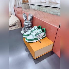 Спортивные кроссовки Louis Vuitton LVTRAINER Серия Virgil Abloh M