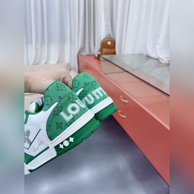 Спортивные кроссовки Louis Vuitton LVTRAINER Серия Virgil Abloh M