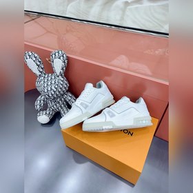 Спортсменные кроссовки Louis Vuitton LVTRAINER Серия Virgil Abloh