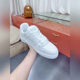 Спортивные кроссовки Louis Vuitton LVTRAINER Серия Virgil Abloh M
