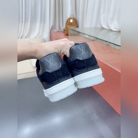 Спортивные кроссовки Louis Vuitton LVTRAINER Серия Virgil Abloh M