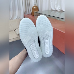 Спортивные кроссовки Louis Vuitton LVTRAINER Серия Virgil Abloh M