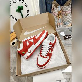 - Спортивные кроссовки Air Force 1, совместная модель трех авиаци