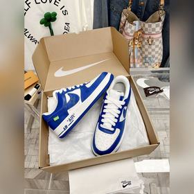- Спортивные кроссовки Air Force 1, совместная модель трех авиаци