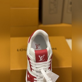 Спортивные кроссовки LVTrainer с номером модели LD 0727, созданны