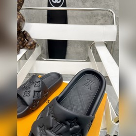Louis Vuitton LV Donkey 2023 весна-лето новейшая коллекция... Цве