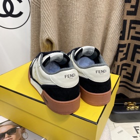 Новая коллекция весны 2023 года от Fendi： парные кроссовки. Многи