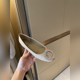 LV2023 Новые туфли Эта модель женских туфель Urban Twist представ