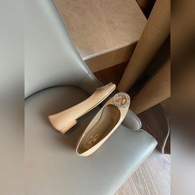 LV2023 Новые туфли Эта модель женских туфель Urban Twist представ
