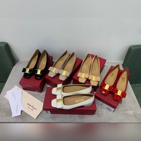 Salvatore Ferragamo, квадратный носок, подходит для любой формы с