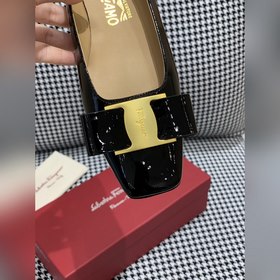Salvatore Ferragamo, квадратный носок, подходит для любой формы с