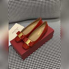Salvatore Ferragamo, квадратный носок, подходит для любой формы с