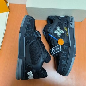 LV версия высшего качества Мода на LV Trainer Спортивные кроссовк