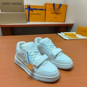 LV версия высшего качества Мода на LV Trainer Спортивные кроссовк