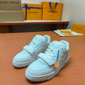 LV версия высшего качества Мода на LV Trainer Спортивные кроссовк
