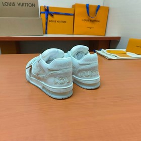 LV версия высшего качества Мода на LV Trainer Спортивные кроссовк
