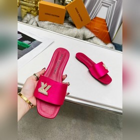 Плоская подошва Louis Vuitton (LV) Новые тапочки, одновременно по