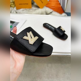 Плоская подошва Louis Vuitton (LV) Новые тапочки, одновременно пр