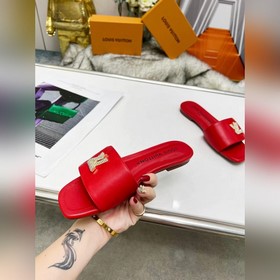 Плоская подошва Louis Vuitton (LV) Новые тапочки, одновременно по