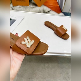 Плоская подошва Louis Vuitton (LV) Новые тапочки, одновременно по