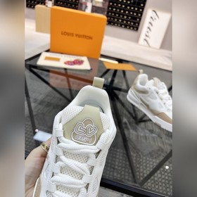 LV Road Street Goddess, популярные кроссовки, синхронизированные 
