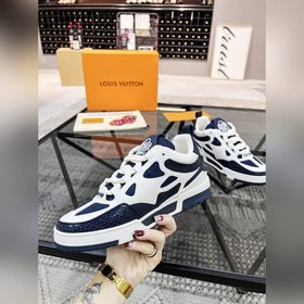 LV Road Street Gods popular sports sneakers are now available in 