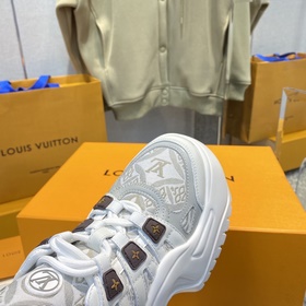 LV | Louis Vuitton 223 Новая коллекция ранней весны 2023 года Н