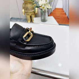 LV Louis Vuitton новые лодочные туфли с кожаной цепочкой, материа