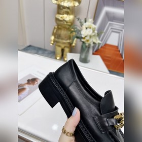 LV Louis Vuitton новые лодочные туфли с кожаной цепочкой, материа