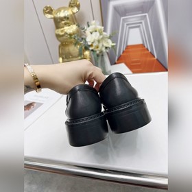 LV Louis Vuitton новые лодочные туфли с кожаной цепочкой, материа