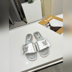 LOUIS VUITTON Луи Виттон 2023 новая весенняя коллекция. Эти плоск
