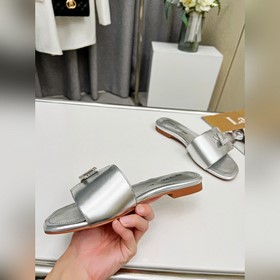 LOUIS VUITTON Луи Виттон 2023 новая весенняя коллекция. Эти плоск