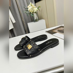 LOUIS VUITTON Луи Виттон 2023 новая весенняя коллекция. Эти плоск
