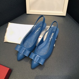 Salvatore Ferragamo Viva 2.0 Туфли на каблуке с открытым носком и
