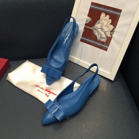 Salvatore Ferragamo Viva 2.0 Туфли на каблуке с открытым носком и