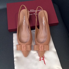 Salvatore Ferragamo Viva 2.0 Туфли на каблуке с открытым носком и