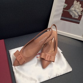 Salvatore Ferragamo Viva 2.0 Туфли на каблуке с открытым носком и