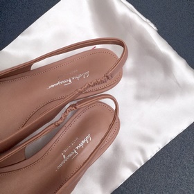 Salvatore Ferragamo Viva 2.0 Туфли на каблуке с открытым носком и