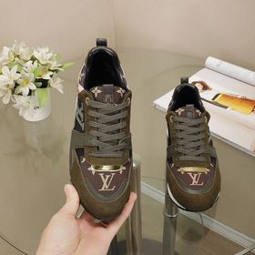 Синхронизированные кроссовки для пар от Louis Vuitton, модель Run