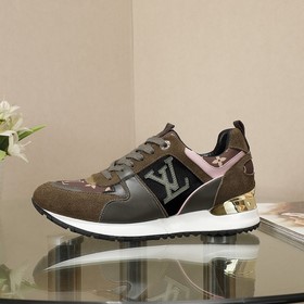 Синхронизированные кроссовки для пар от Louis Vuitton, модель Run