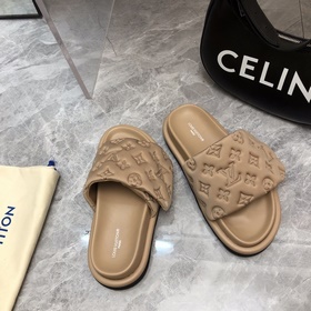 Модель для пар Новейшие рельефные тапочки LV весна-лето Pool Pill