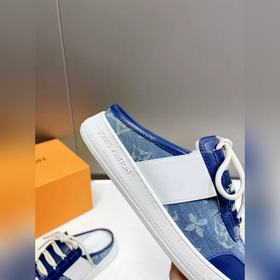 Louis Vuitton (Луи Виттен/LV) – новейшая модель, синхронная прода