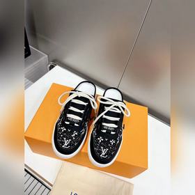 Louis Vuitton (LV) представляет новую коллекцию, доступную в офиц