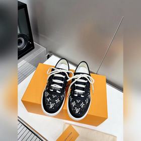 Louis Vuitton (LV) представляет новую коллекцию, доступную в офиц